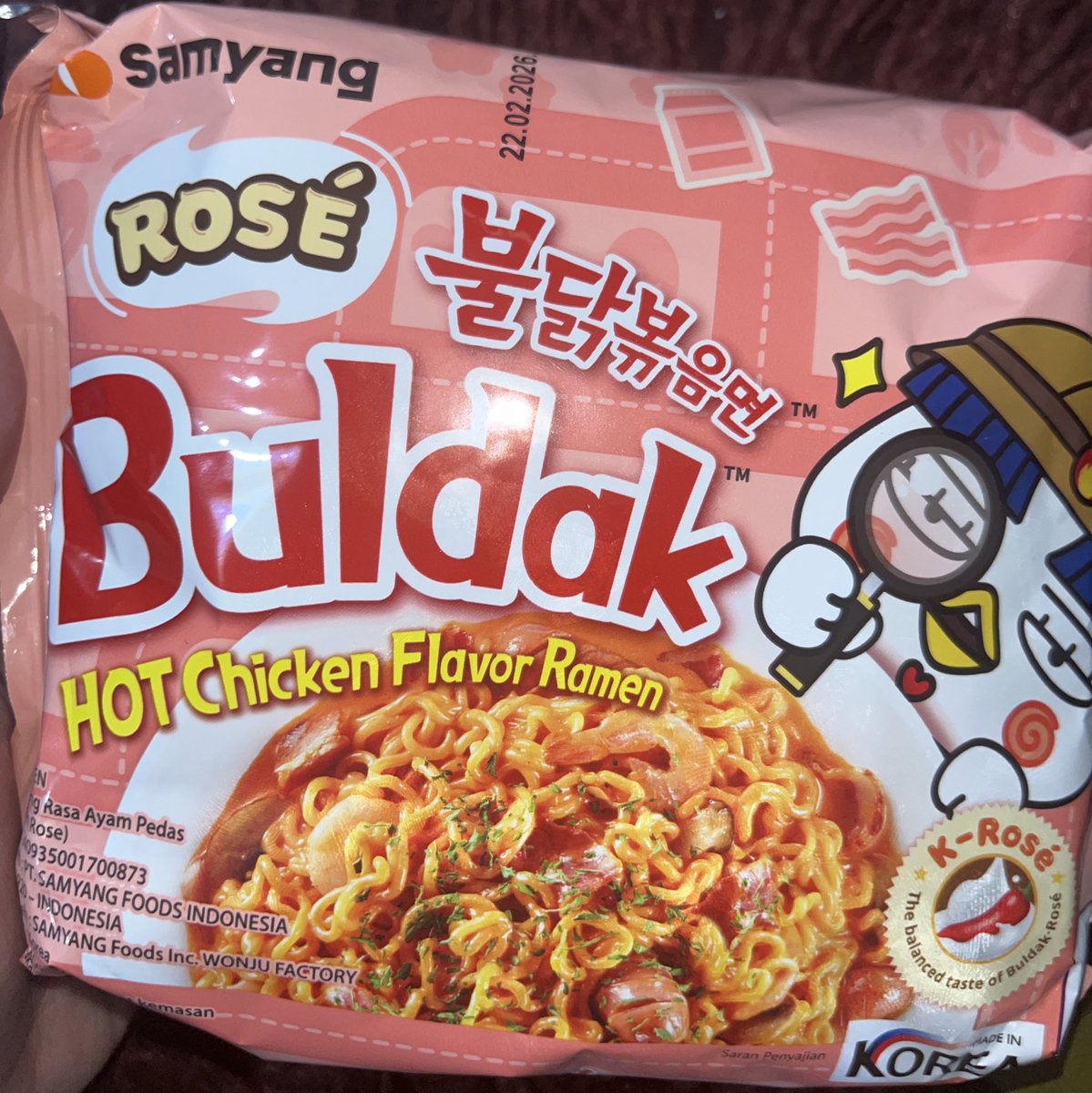 Onlyformydream_'s tweet photo. Finally samyang rose!! 😻 I’ll try it 😋 https://t.co/17yT52Xl7F