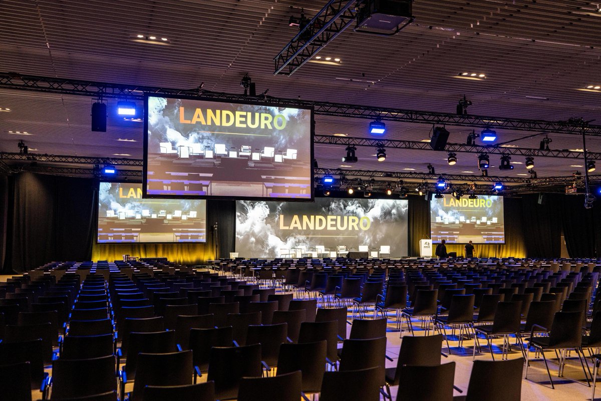 🔥 LANDEURO 2025! 🔥 

The wait is over! The seats are set, the rooms are ready! Doors open at 0830. We'll 👀 you soon! 

#ThisisUSAREURAF | @USArmy | @DeptofDefense | @US_EUCOM | @AUSAorg https://t.co/LQoPt4P9WN