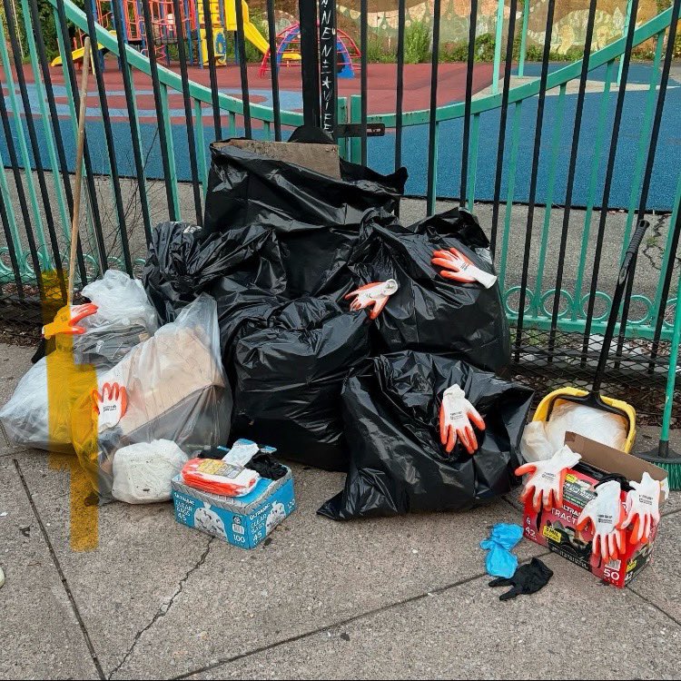 NEGROREPUBLIC's tweet image. Take back the block clean up day 1.
Be sure to donate to our cause
Thegreencampaign.org/donate
Our new Community Center. Next level Innovation underway.
#NegroPower