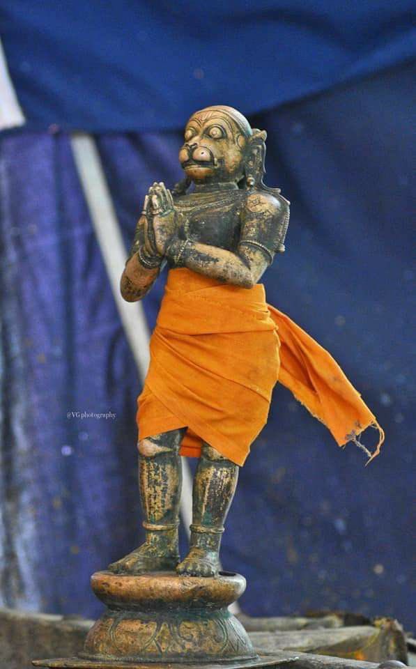 प्रभावशाली होने के लिए आपको 'प्रभावशाली व्यक्ति' होने की आवश्यकता नहीं है।

वास्तव में, मेरे जीवन में सबसे प्रभावशाली लोग शायद उन बातों से अवगत ही नहीं हैं जो उन्होंने मुझे सिखाई हैं।

#StartWithMotive #OwnApproach #motivation #Motivational #PrashantRana