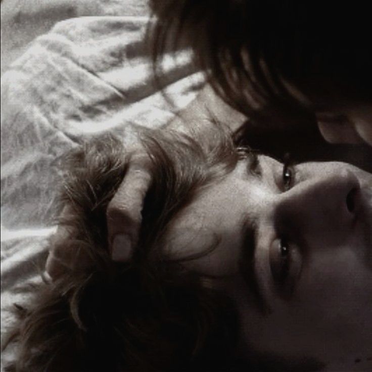 cellbbonella2's tweet photo. #josear  |  #au Joi foge com Arthur pra uma casa enorme no fim da cidade após briga com a mãe. 

Kaiser, vampiro de 20 anos, encontra um garoto novo, ranzinza e bonito demais pra estar ali, que faz ele lembrar do que é sentir fome de verdade https://t.co/YidIoaK6sV