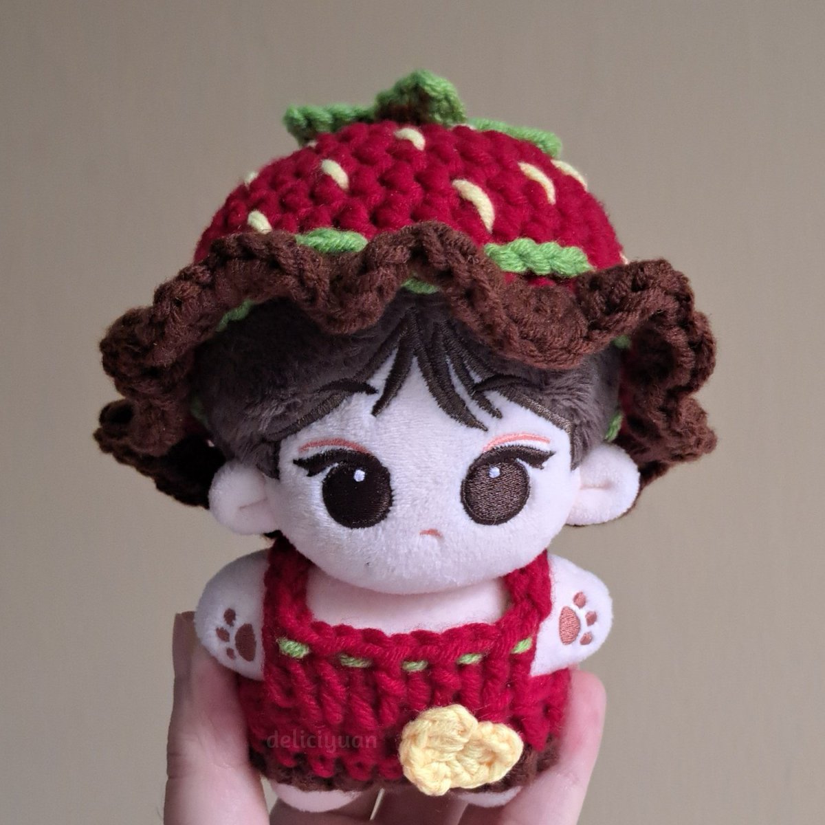 loeychee's tweet photo. made with love for kylo 🍓🍫 https://t.co/6tZwu0qAlS