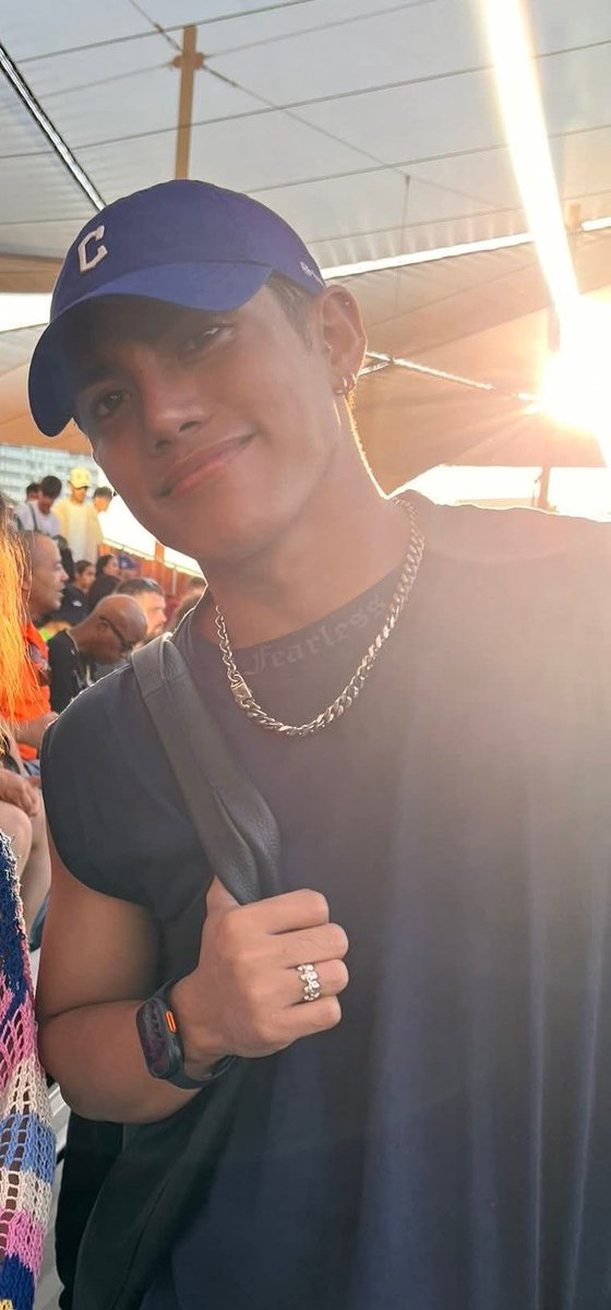 Hi bebu! Nice to seeing you out and about! Hope you enjoyed your little outing there 😊😊😊

<a href="/stellajero_/">Stell Ajero</a> #Stell
#SB19_STELL #STELLAJERO