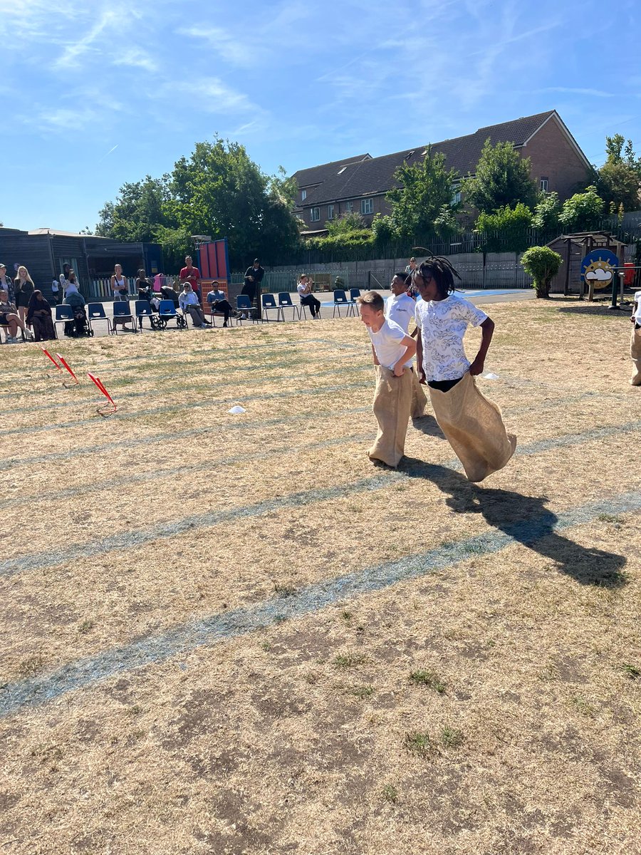 It's been a busy week of Sports Days right from EYFS to Year 6. We've managed to dodge the dodgy weather ☔and enjoyed the perfect reward in the sun to cool off. 🍦