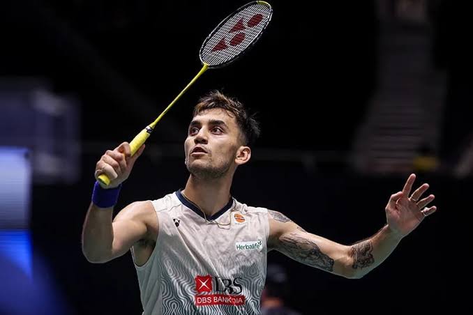 Lakshya Sen defeats China’s Wang Zhang Xing 21-11, 21-18 in straight games to advance to the Round of 16 at the Japan Open (Super 750).

Up next: Home favourite Kodai Naraoka.

#JapanOpen2025 #Badminton