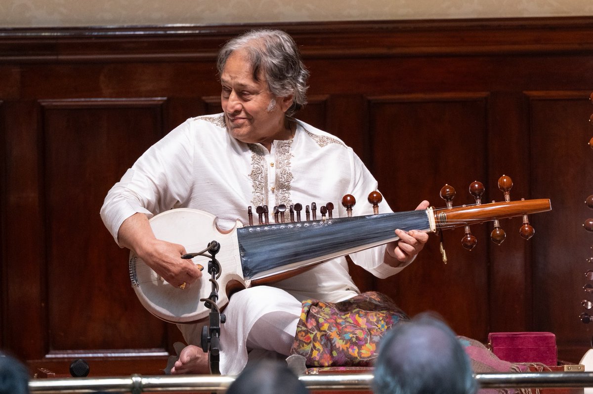 AAKSarod's tweet image. Morning Ragas at Wigmore Hall 📷 Mark Allan @wigmore_hall @MarkAllanPhotos