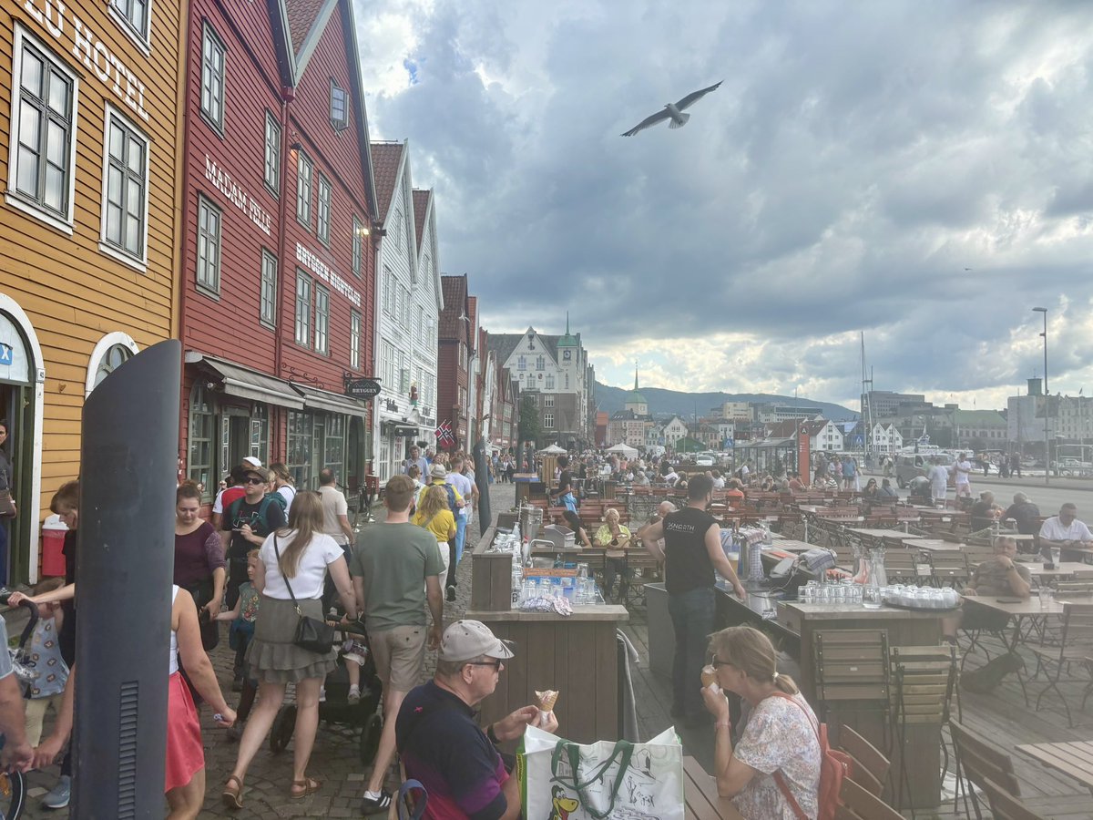 annaleeskinner's tweet image. Bergen, Norway is my new favorite place on my current trip. #Quaint #Beauty