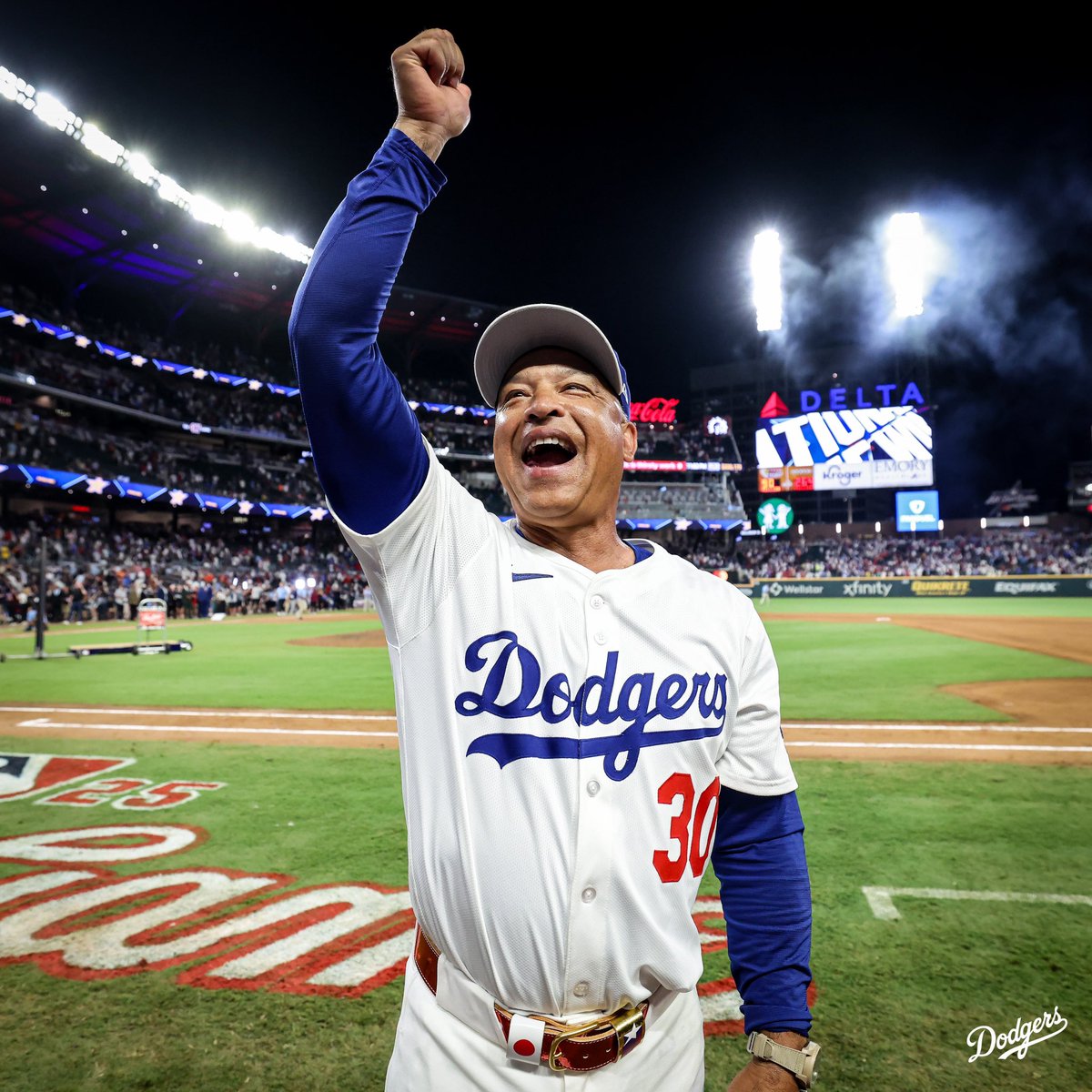 Doc and the National League squad secure the W! #AllStarGame