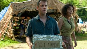 merlinpapin3's tweet photo. .@FredOL69007 Ce soir sur @ARTEfr le film #Problemos de Eric Judor (2017) avec Eric Judor Blanche Gardin Célia Rosich Michel Nabokoff Eddy Leduc Bun Hay Mean Marc Fraize

Alors que leurs vacances viennent de se terminer, Jeanne et Victor retournent à Paris. En chemin, le couple fait une halte pour saluer Jean-Paul, un ami qui vit dans une communauté. Depuis longtemps, Jean-Paul et ses amis font tout pour empêcher la construction d'un parc aquatique. Sous le charme de cette nouvelle façon de vivre, Jeanne et Victor décident de rester quelque temps sur place. Tout bascule quand, un matin, tous découvrent que les CRS qui les encadraient ont disparu, et plus, généralement, le reste de la population. Une pandémie laisse en effet la petite communauté seule sur Terre...