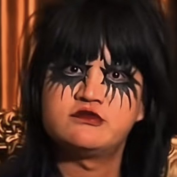 pprettyinred's tweet image. 