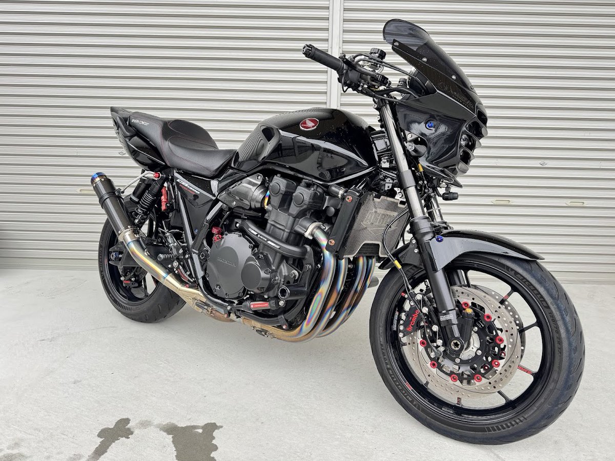 Gilddesign_F's tweet photo. ～開発品紹介～

CB1300（SC54）スイングアーム
@shabo13810 様からの依頼で、細部までカスタムされた車両ですが、次はスイングアームと、◯◯◯ということでご相談を受けました。
スイングアームはG-STRIKERのパワーディメンションTYPE-Sを開発していきます。

@striker_jp https://t.co/QRkdk9wIJ2