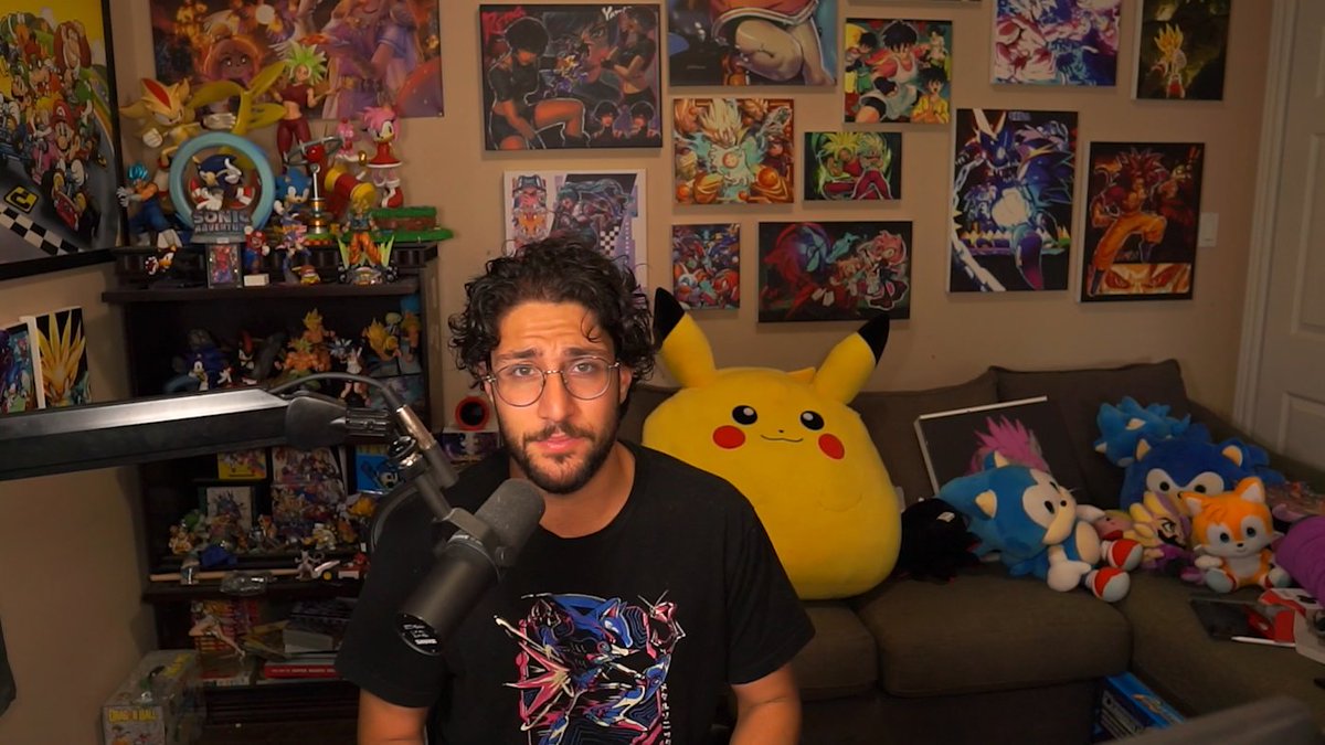 FadelStruggle's tweet image. currently editing a video for Fadel and i paused on a frame that makes it look like he's about to drop the most dogshit YouTube apology ever