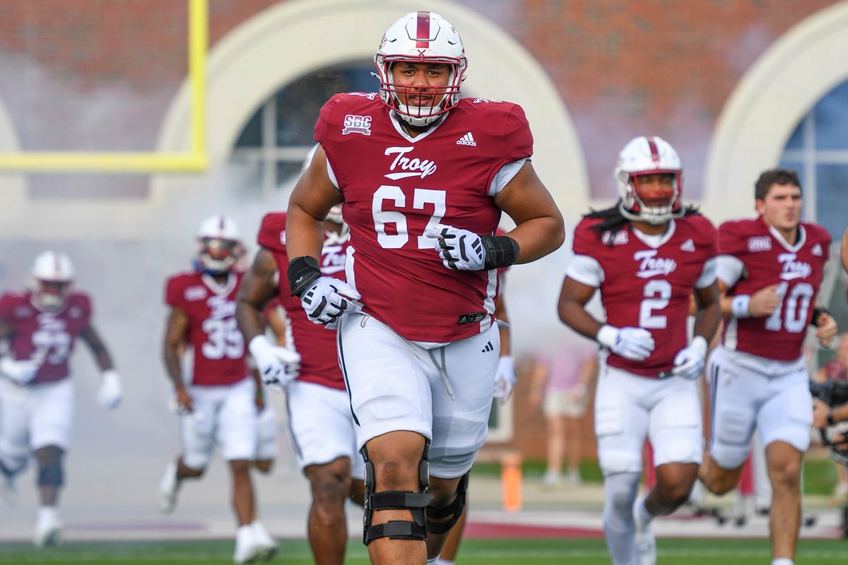 From the Cook Islands to the Gridiron: Matt Henry's Unstoppable Climb

Matt Henry didn't grow up dreaming of touchdowns … eventually sent thousands of miles away to the Cook Islands as a last-ditch wake-up call, Henry's story is not about easy redemption. It's about grit,