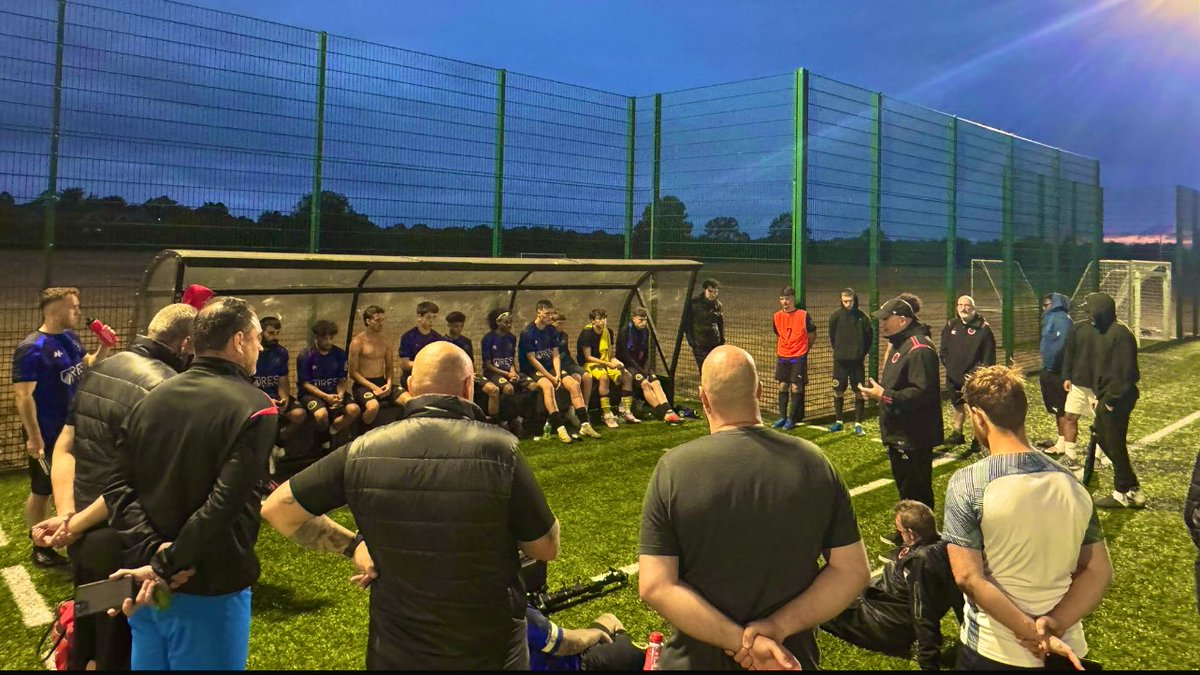 Steve Melledew Jnr (@mellers_9) on Twitter photo Thank you to everyone involved this week and last.
Its only been 2 weeks today since we started <a href="/ymca_fc/">Reading YMCA FC</a>
Anyone involved knows.
Played 3
Scored 11
Conceded 2
Thank you to <a href="/berkscountyfc/">Berks County FC Official ⚔️</a> for a good game in good spirits this evening.
Good luck for the rest of the season. Thank you to everyone involved this week and last.
Its only been 2 weeks today since we started <a href="/ymca_fc/">Reading YMCA FC</a>
Anyone involved knows.
Played 3
Scored 11
Conceded 2
Thank you to <a href="/berkscountyfc/">Berks County FC Official ⚔️</a> for a good game in good spirits this evening.
Good luck for the rest of the season.