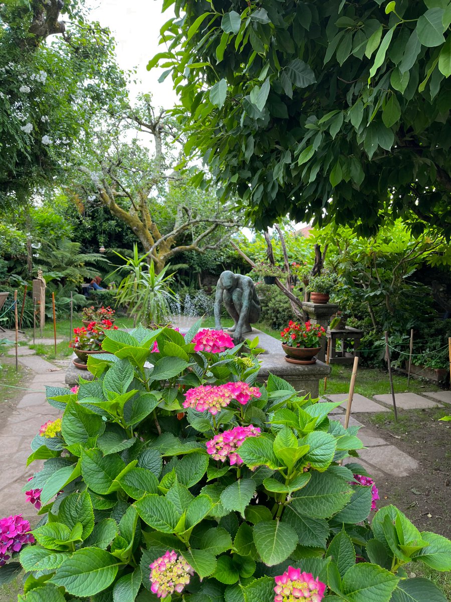 albavaazquez's tweet image. siempre estaré enamorada de esta cafetería de santiago
