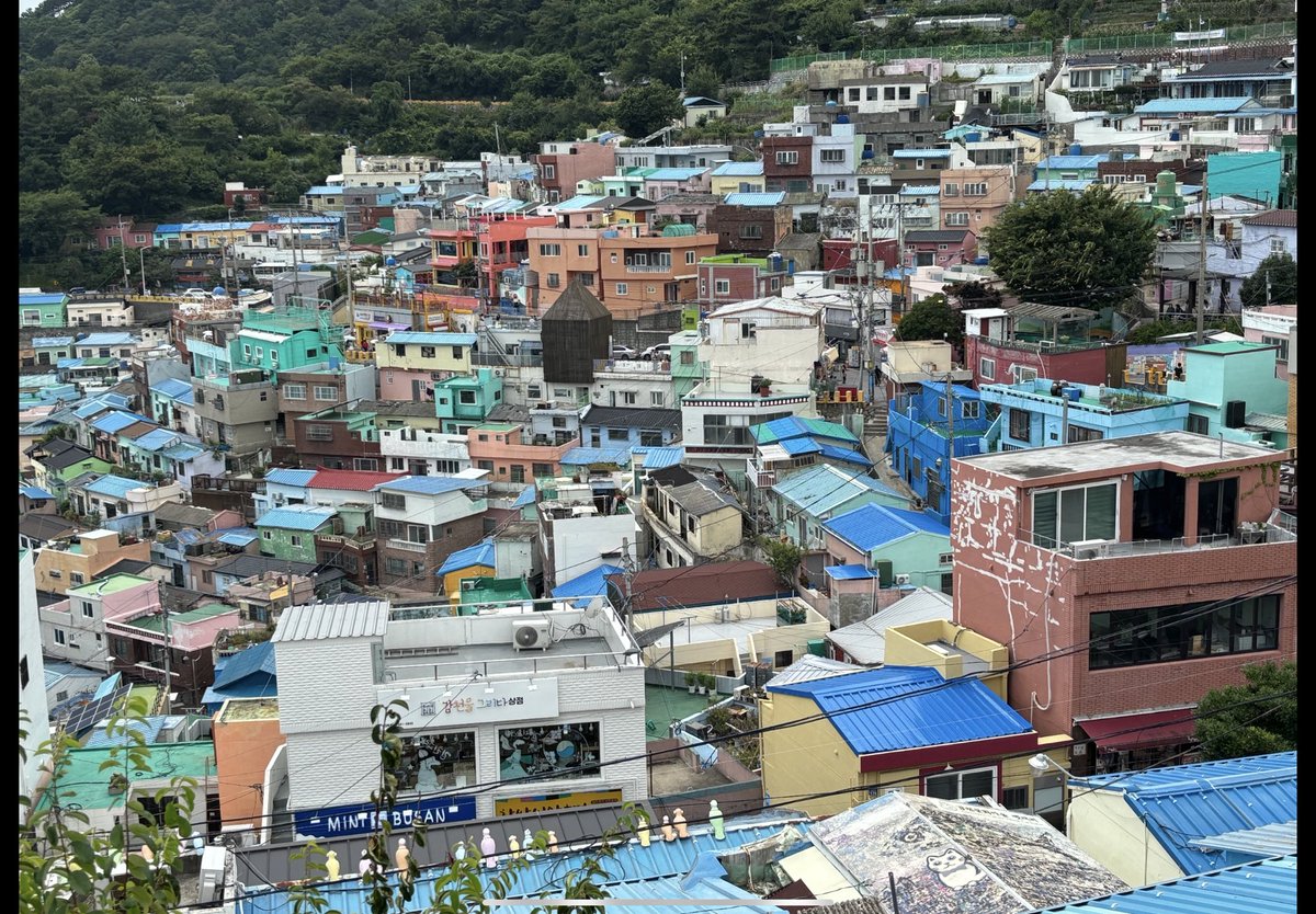 ErikSolheim's tweet image. Is South Korea 🇰🇷 the most successful nation in modern times?
I have just finished a wonderful round tour in Korea with my wife Gry and daughter Sofie. We visited Seoul, Gwangju, Daegu and Busan.
Everywhere we were struck by the Korean miracle. When I was a child South Korea…