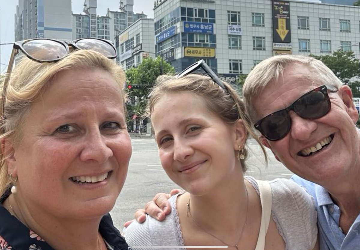ErikSolheim's tweet image. Is South Korea 🇰🇷 the most successful nation in modern times?
I have just finished a wonderful round tour in Korea with my wife Gry and daughter Sofie. We visited Seoul, Gwangju, Daegu and Busan.
Everywhere we were struck by the Korean miracle. When I was a child South Korea…