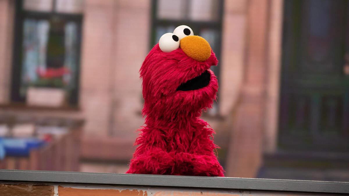 Sesame Street Breaks Silence On Elmo Controversy | Z100 New York z100.iheart.com/content/2025-0…
