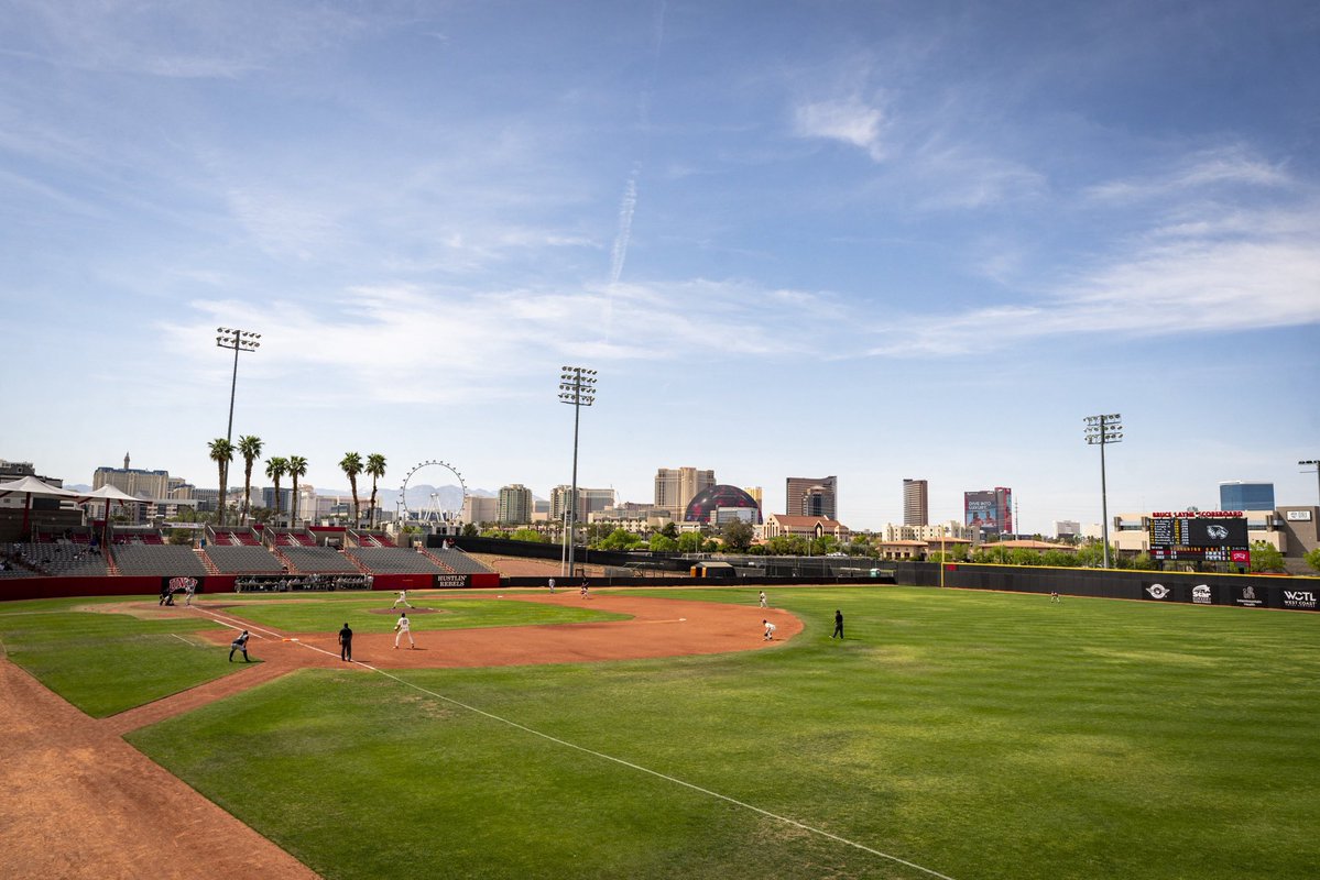 RylanMorris_'s tweet image. Excited to announce my commitment to @unlvbaseball! Thank you to my parents, teammates, past coaches, and Coach Holley & Coach Hernandez from the University of Redlands for a great freshman year. Grateful to the UNLV staff for the opportunity—can’t wait to get to work! #GoRebels