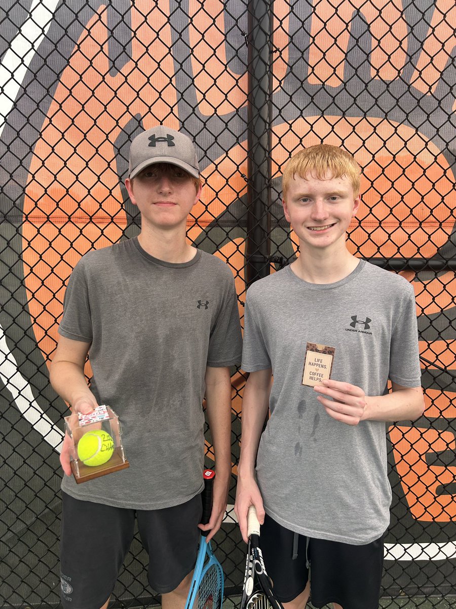 CaneTennis's tweet image. That鈥檚 a wrap on Summer Cup 2025! Congrats to our winners:
Girls:
馃 Jenna 馃 Bailey
Boys:
馃 Brennen 馃 Griffin
Thanks to all players for an incredible summer of tennis! We will see you Thursday for the SBAAC Summer Slam here at @wilmingtonhighschool