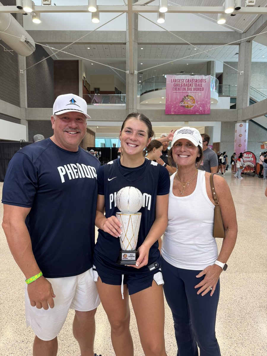 tayte_higgins's tweet image. We had a great week in Louisville!! Going 3-1 in the first tournament and 5-0 in the second. Wouldn't want to play with anyone else and especially thankful for my parents for making it all possible.
@dbaggs3
@greglogs
@PorterJ1
@Mj2braceJackson
@MissouriPhenom