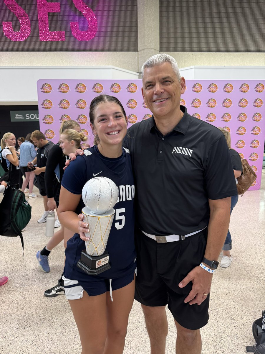 tayte_higgins's tweet image. We had a great week in Louisville!! Going 3-1 in the first tournament and 5-0 in the second. Wouldn't want to play with anyone else and especially thankful for my parents for making it all possible.
@dbaggs3
@greglogs
@PorterJ1
@Mj2braceJackson
@MissouriPhenom