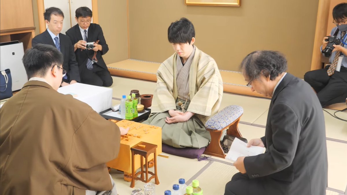 chunichishogi's tweet image. 【封じ手は△5四歩】
藤井聡太王位
永瀬拓矢九段
【王位戦第2局】
youtu.be/xHzpT2TEh1c?si…