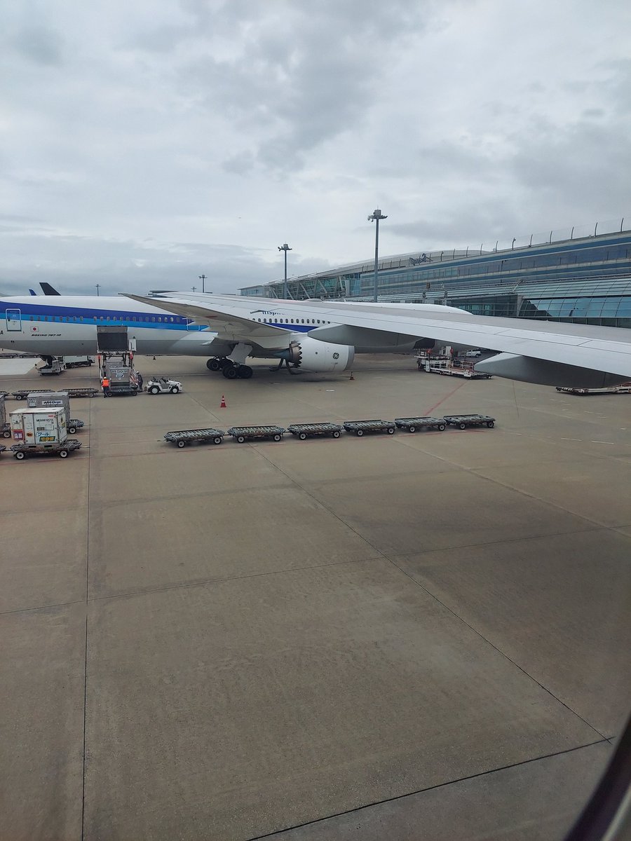 遊亞乃介@.com tweet media