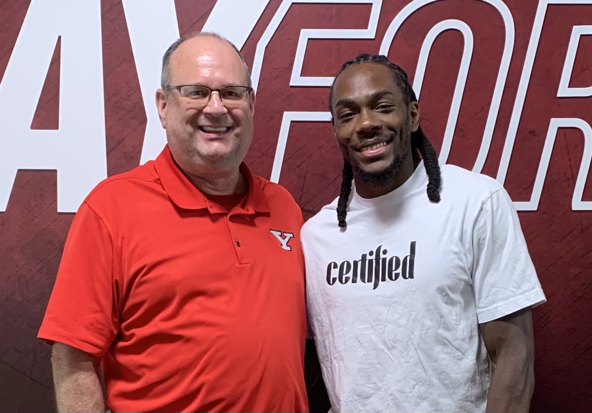 Robb Schmidt π§ (@ysu_robb) on Twitter photo It was great to see a lot of former β¦<a href="/YSUMensHoops/">YSU Men's Basketball</a>β© players at Beeghly today including the πβ¦ β¦<a href="/kendrick3perry/">Kendrick Perry</a>β©. It was great to see a lot of former β¦<a href="/YSUMensHoops/">YSU Men's Basketball</a>β© players at Beeghly today including the πβ¦ β¦<a href="/kendrick3perry/">Kendrick Perry</a>β©.