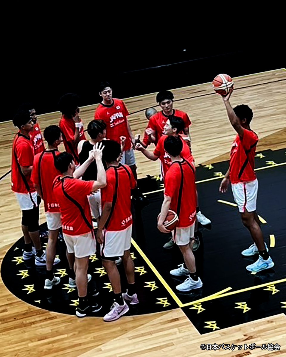 1964年 ALL TRI COUNTY バスケットボール スタジャン GgbJILxbUAAu3LE.jpg