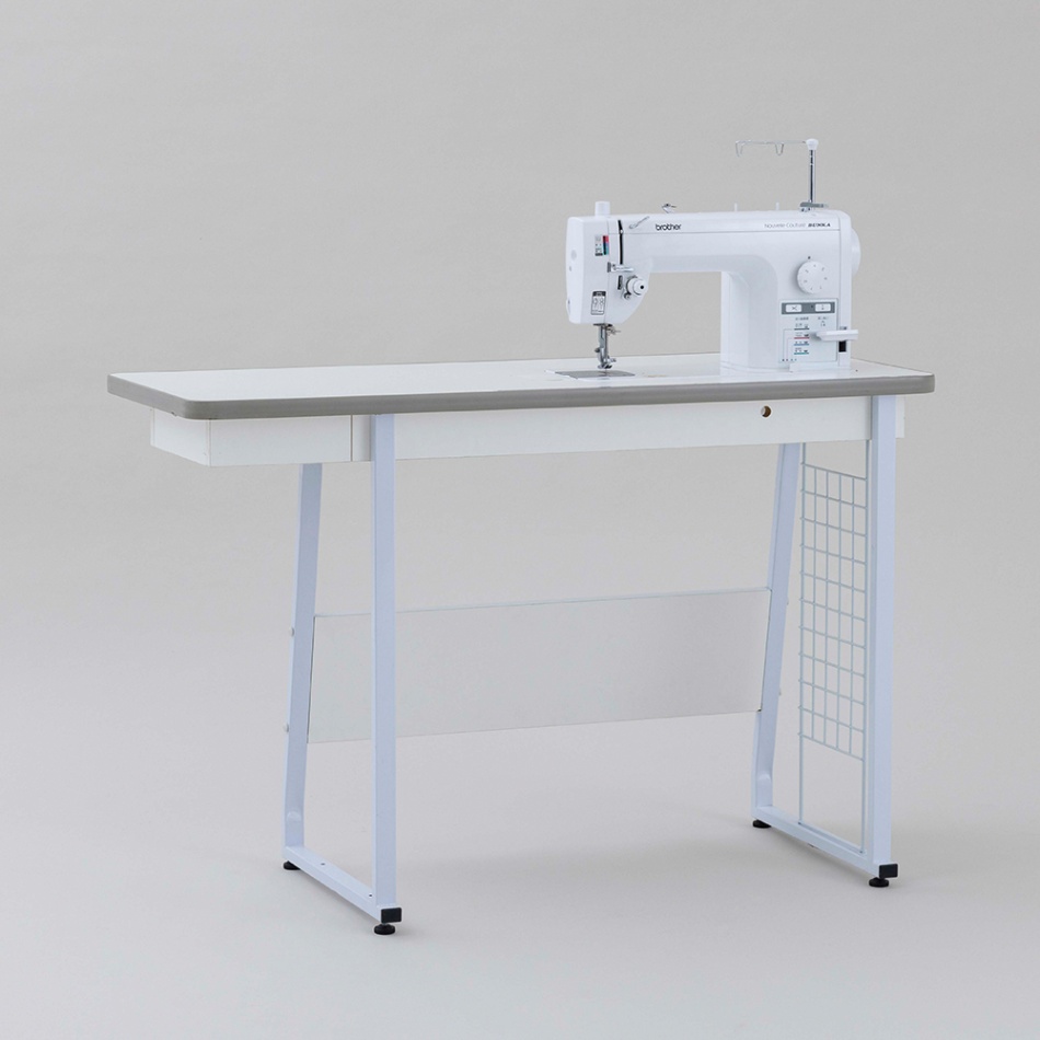 【中古・美品】ブラザー 職業用ミシン　TAT7602 クリエイティブスタジオ２ 中古・美品】ブラザー 職業用ミシン TAT7602 クリエイティブスタジオ2