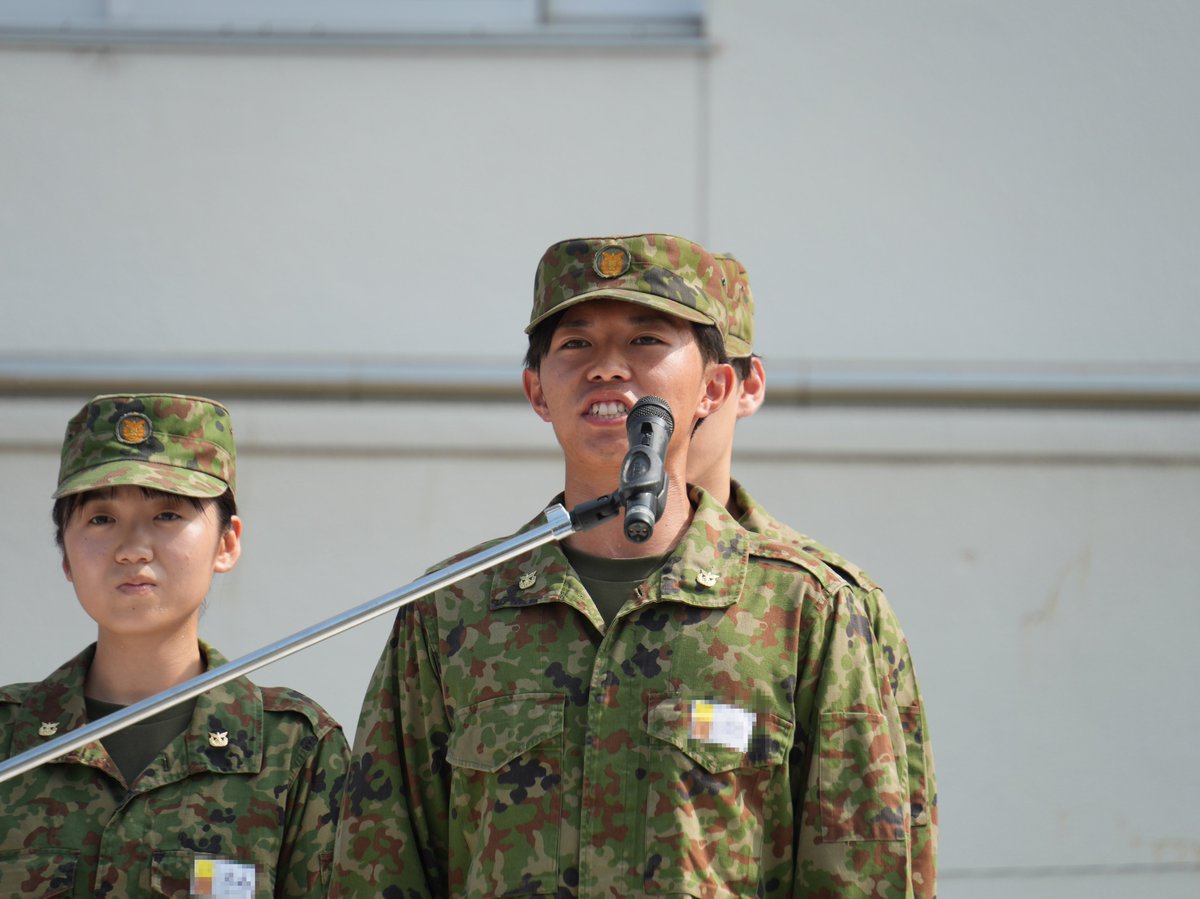 1i_nerima's tweet image. 【防大生部隊実習①】
連隊は、防衛大学校第3学年生10名に対し、普通科部隊実習を実施しました。将来の幹部自衛官となる学生たちは、連隊朝礼時に本実習における意気込みを述べました!
#練馬
#1連隊
#防衛大