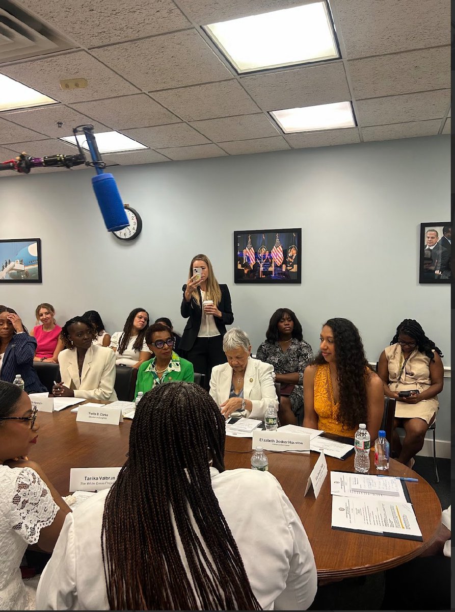 RepBonnie's tweet image. This morning I joined Lupita Nyong’o and my colleagues in Congress for an in-depth roundtable discussion on uterine fibroids.
Despite the fact that a majority of women will suffer from fibroids at some point in their life - women of color especially so - they have gone…