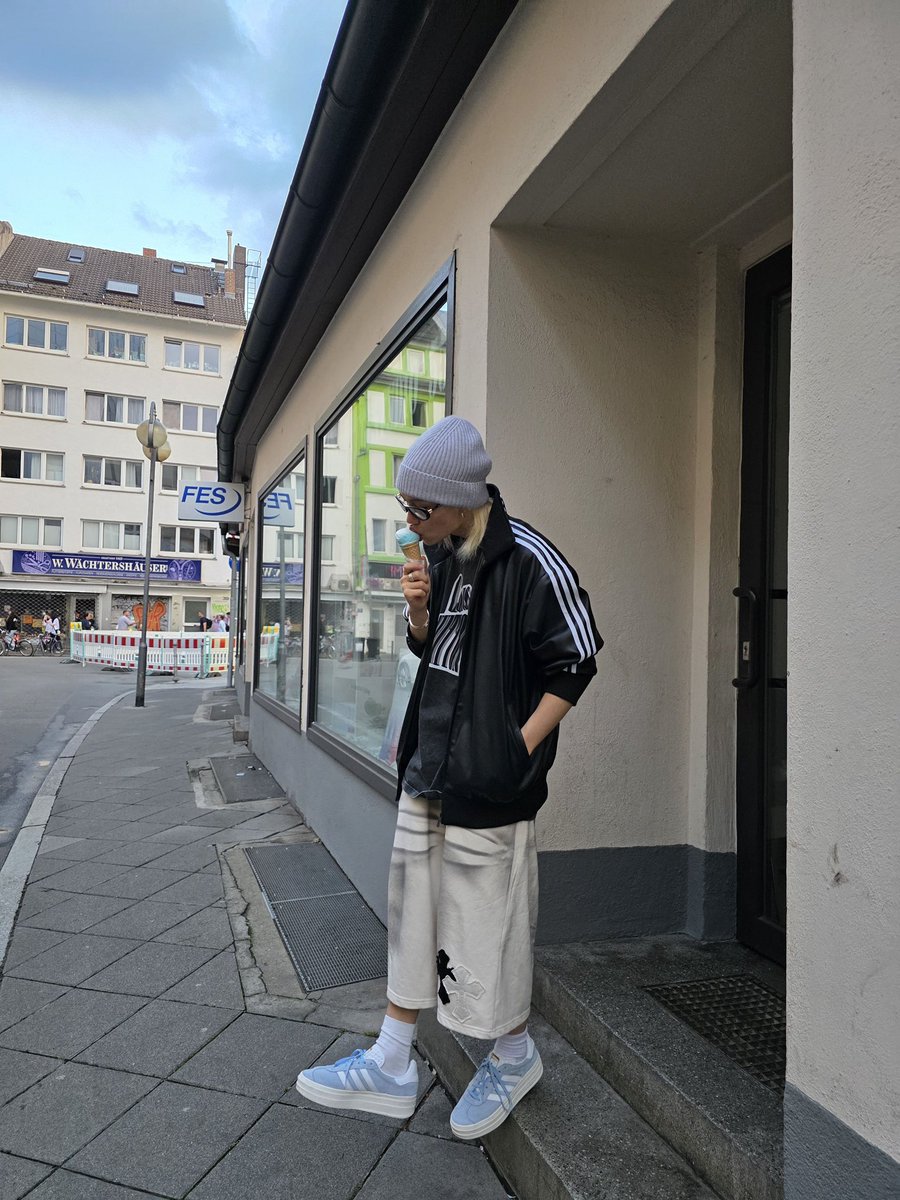 🐣 - 🌱
[160725] 6:26 AM KST
[150725] 11:26 PM CEST

*PICTURES (4/8)