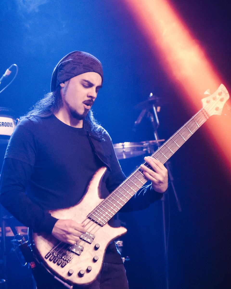MattManente's tweet photo. Opening the Alcione concert with Felth - Another incredible experience for which I have no words, just pure gratitude! #felth #bassgig #5stringbass #alcione #sideman #mixing #mastering https://t.co/MNCqebrM7X