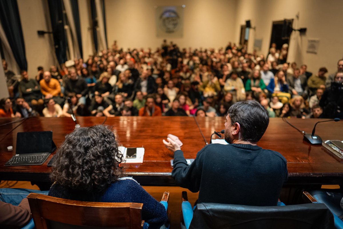 CASO MENGOLINI: PRESENTAMOS LA DENUNCIA CONTRA MILEI Y SU TROPA DIGITAL 

Hace minutos en la Facultad de Derecho presentamos la denuncia contra el Presidente y todos los que formaron parte del ataque digital coordinado contra Julia que no tiene precedentes a nivel mundial.

La
