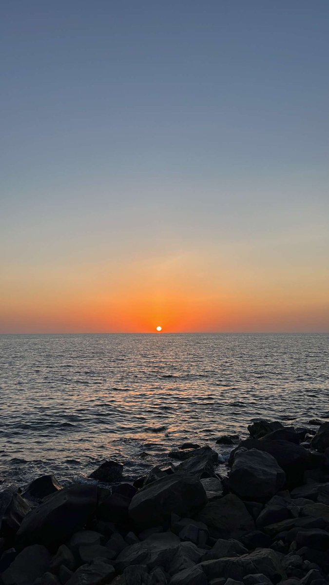 يا ربّ ..
 ترجوكَ القلوب؛
 وأنتَ أهلٌ للرجا🤲