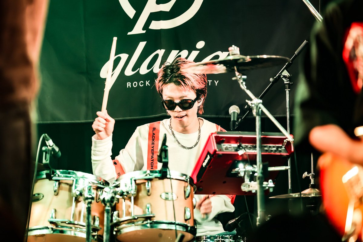 輝昇@qlaria tweet media