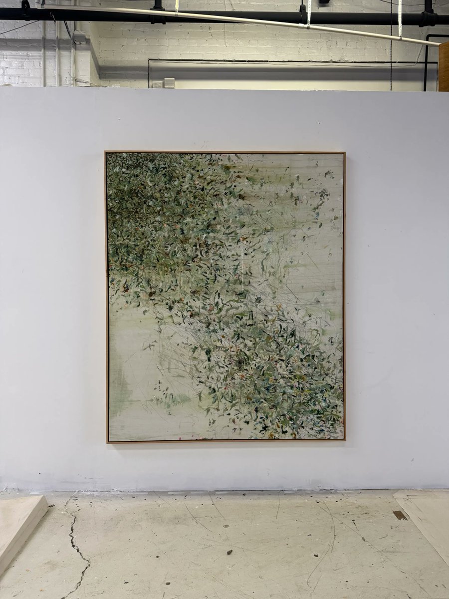 Hildabroom7's tweet image. Congratulations @tonywallstrom on his first Sotheby's sale today!
🔨 $3,048 USD
🖼️ "Oscillating, On The Outside"
🖌️ Oil, pencils, acrylic, leather dye, pigment stick on canvas (140 by 170 cm)
We love the Tony 📈