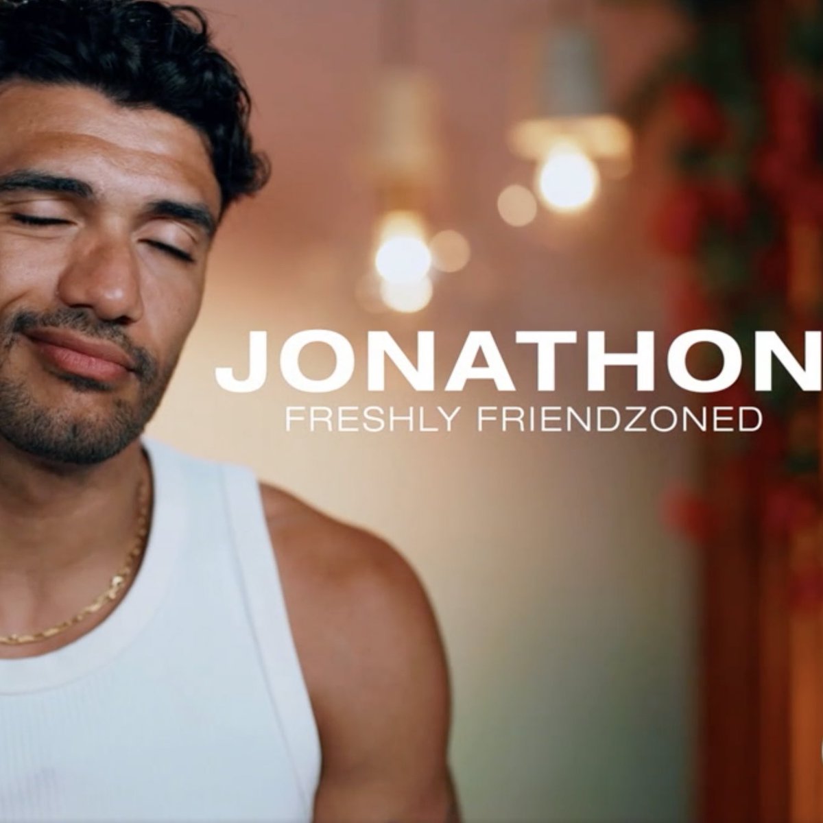 thebachelwhore's tweet image. look how johnathon handled alexe saying she just wants to be friends vs. what jeremy did to bailey
a man vs. a boy
#bachelorinparadise