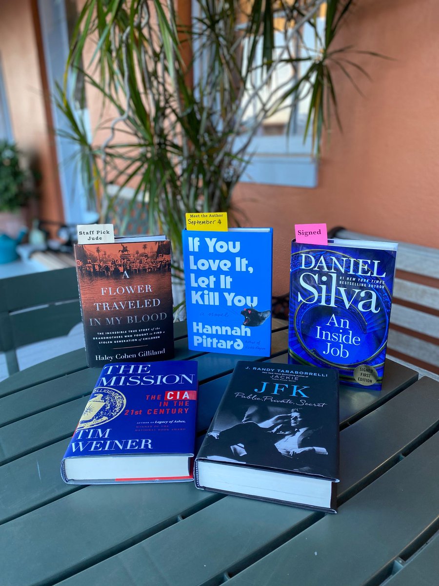 SquareBooks's tweet image. Here's a small selection of what's new this #NewReleaseTuesday! We have signed copies of An Inside Job by Daniel Silva as well as copies of If You Love It, Let It Kill You by Hannah Pittard, who will be here on September 4th!
#NewReleases #SignedBooks #ShopIndie #OxfordMS