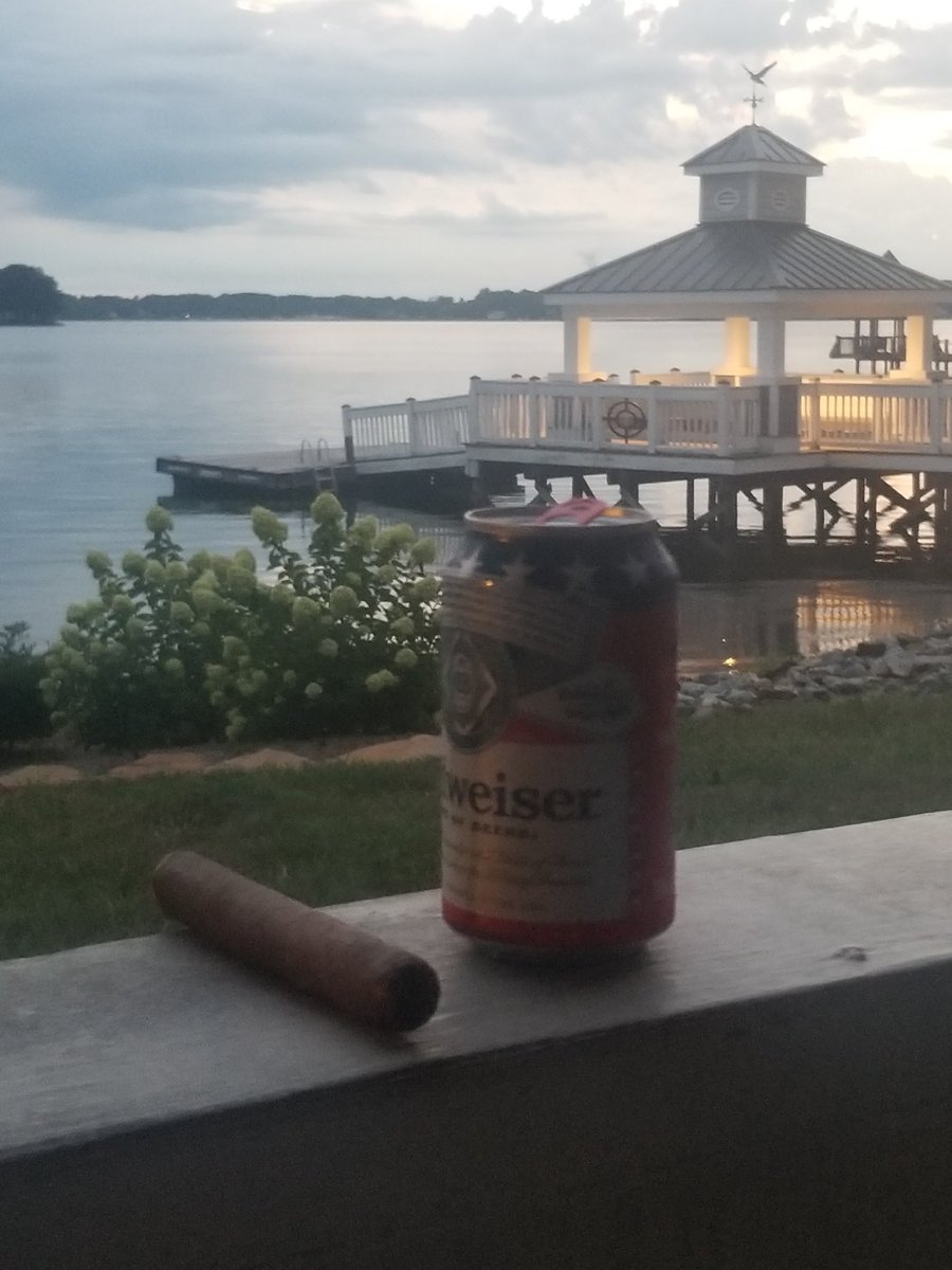 billybobnc27's tweet image. Rocky Patel, my longtime bud, LKN.
Not so bad.
@wbtradio
@theobserver
@alexcast
@BretBaier
@GolfChannel
@TheOpen