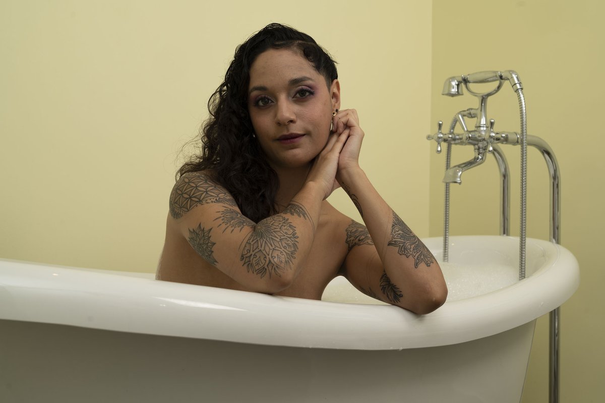 I envy the folks who have resting bitch face. I have the exact opposite: resting help face. People see me and just immediately wanna ask me something!

(I need a catchier name for it tho 🤣)