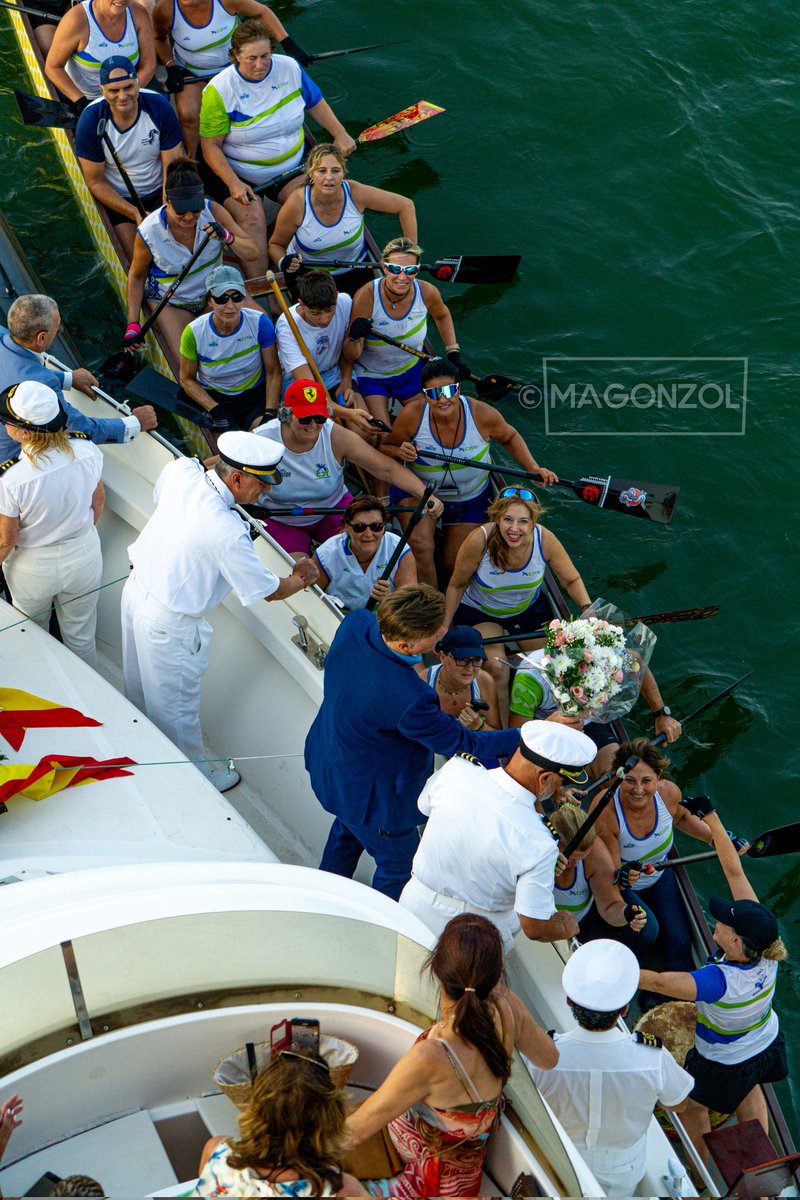 MaGonZol (@mangon37502969) on Twitter photo Procesión Fluvial de Nuestra Señora del Carmen de la Hermandad de Calatrava (Parte I)
<a href="/Hdad_Calatrava/">Hdad. Carmen de Calatrava</a> #magonzol #ProcesionFluvial #VirgendelCarmen #CarmendeCalatrava #Glorias25 #GloriasdeSevilla25 #GloriasSevilla25 #GloriasSevilla2025 #Glorias2025 #TDSCofrade Procesión Fluvial de Nuestra Señora del Carmen de la Hermandad de Calatrava (Parte I)
<a href="/Hdad_Calatrava/">Hdad. Carmen de Calatrava</a> #magonzol #ProcesionFluvial #VirgendelCarmen #CarmendeCalatrava #Glorias25 #GloriasdeSevilla25 #GloriasSevilla25 #GloriasSevilla2025 #Glorias2025 #TDSCofrade