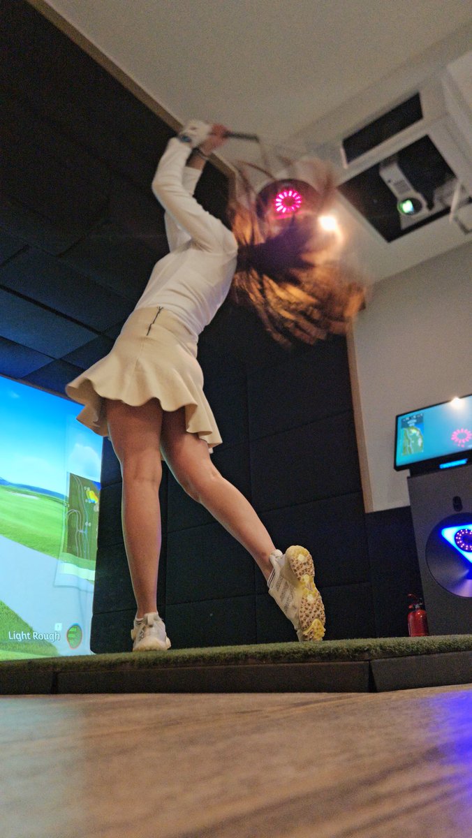 7월16일 비오는 수요일
저녁7시경 시원하게 스크린골프
함께 하실 부ㆍ커분 디엠 주세요
장소는 서울 또는 인근 경기지역
상의해봐요
이리오너라 벗고 놀자 ㅎ