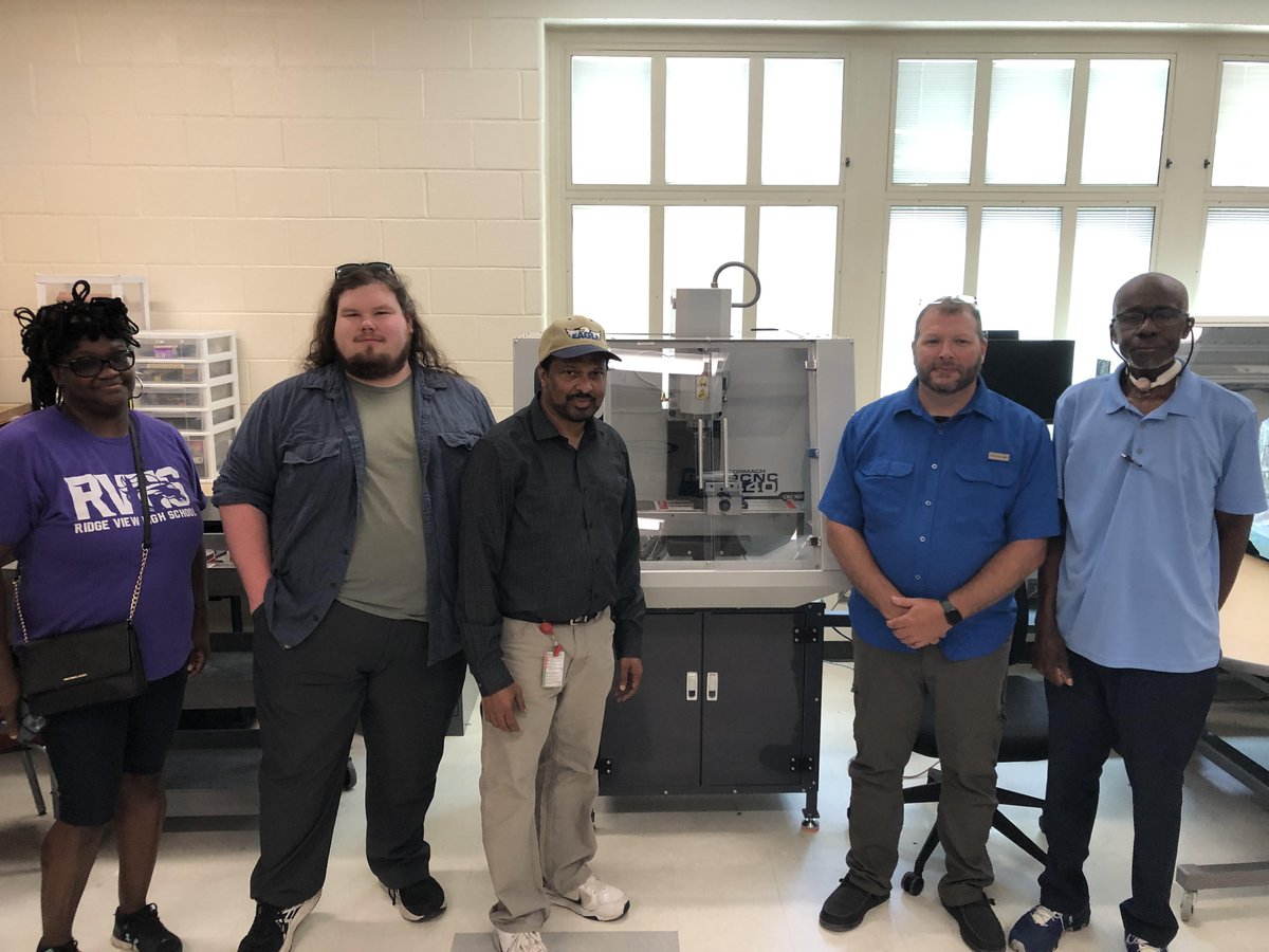 mrskjeter's tweet image. "Intentional learners. Effective leaders. Skillful designers."-aren’t just words in our vision—they’re our PURPOSE. Today, Mr. Tanukula, our talented Siemens Engineering teacher, hosted a CNC training workshop for fellow @RichlandTwo HS Engineering teachers.
@MrsTNicholson