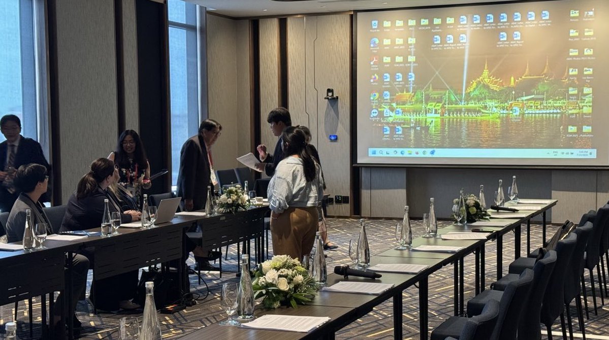 APECBiz's tweet image. The first of 3 drafting sessions completed work on the first batch of Letters to Sectoral Ministers. A few
more to go before tackling the 2025 Report to APEC Leaders, the culmination of ABAC’s work for the year.