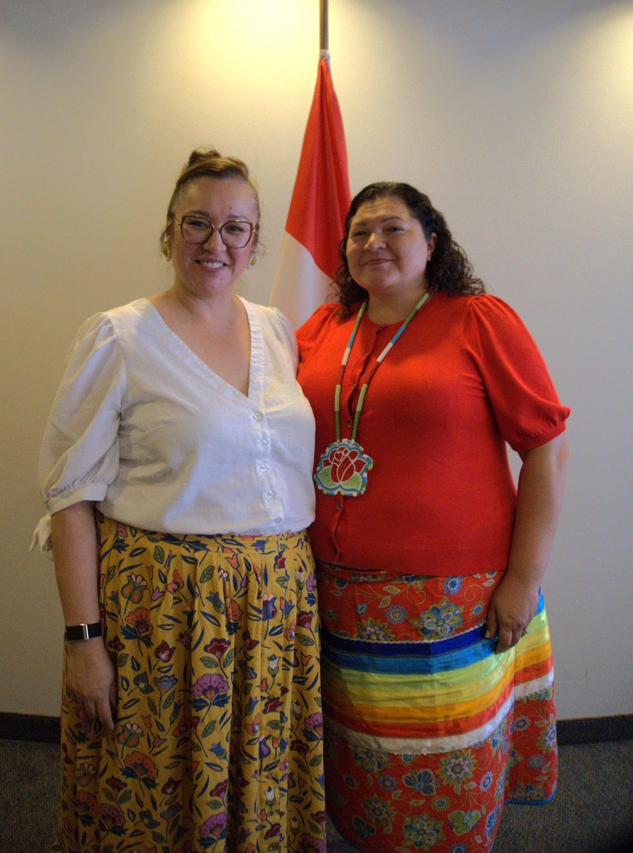 MandyGullMasty's tweet image. Merci à @teechur88 de m’avoir parlée des priorités de la Nation crie de Nisichawayasihk. Les discussions sur la saison des feux de forêt nous aident à affiner le soutien rapide de Services aux Autochtones Canada sur le terrain. J’ai hâte de poursuivre notre collaboration.