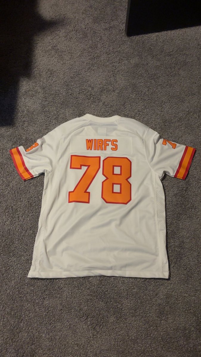 BucsArchive1976's tweet image. 30th jersey of my collection