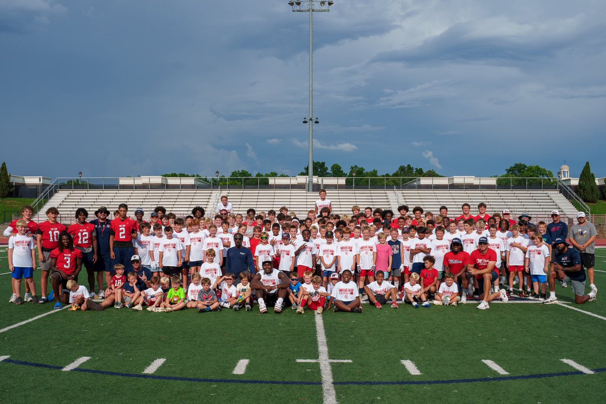 Ben Reaves Jr. (@coachbenreaves) on Twitter photo 2 Nights.
130 Future Eagles.
Unlimited Fun & Memories.
I’m beyond thankful for the excitement this community has for <a href="/MiltonEagles_FB/">Milton High School Football</a> !
Also, a special thank you to <a href="/LebbeusO/">Lebbeus Thomas Overton</a> for coming & giving back to the community, and making this years’ camp one to remember! 2 Nights.
130 Future Eagles.
Unlimited Fun & Memories.
I’m beyond thankful for the excitement this community has for <a href="/MiltonEagles_FB/">Milton High School Football</a> !
Also, a special thank you to <a href="/LebbeusO/">Lebbeus Thomas Overton</a> for coming & giving back to the community, and making this years’ camp one to remember!